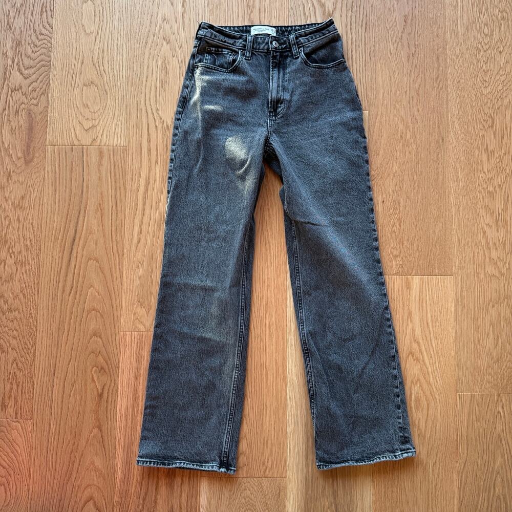 Abercrombie & Fitch 90s Relaxed Jean High Rise womens 25